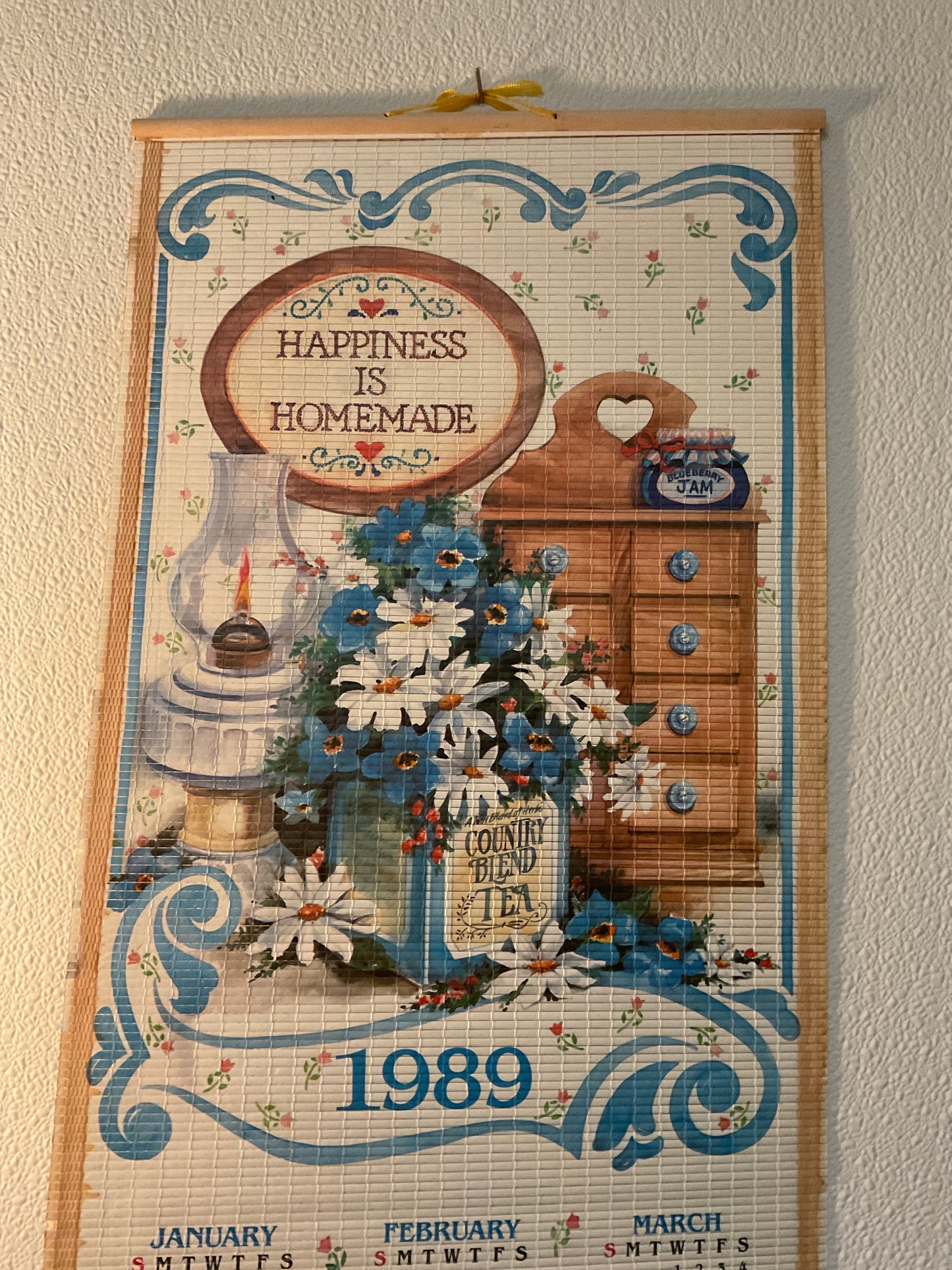 Vintage 1989 Bamboo Roll Up Calendar