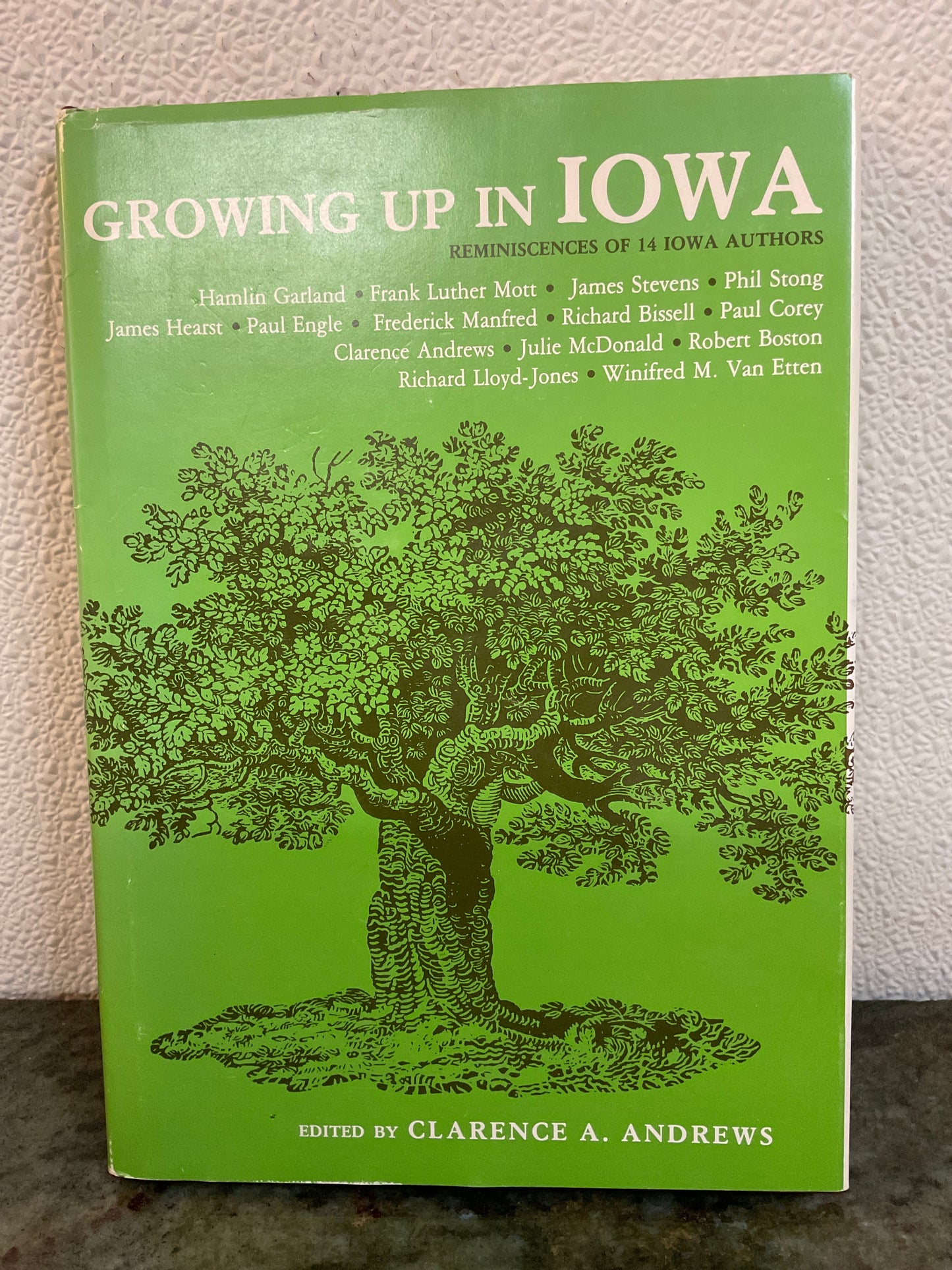 Growing Up In Iowa: Reminiscences Of 14 Authors Signed Book