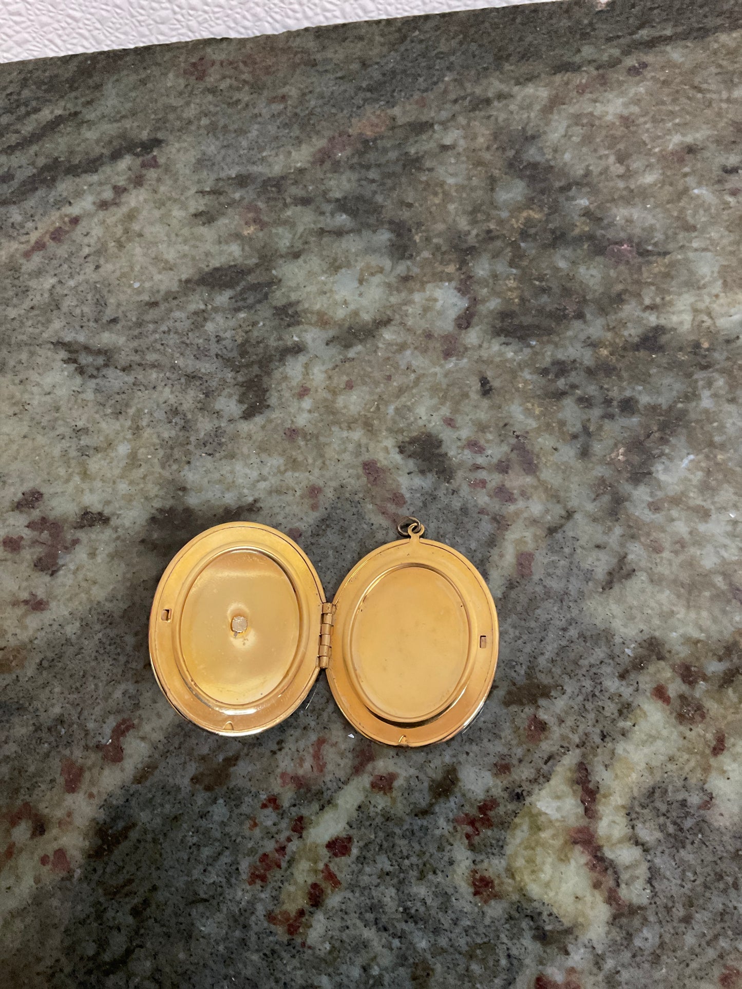 Vintage Victorian Style Locket