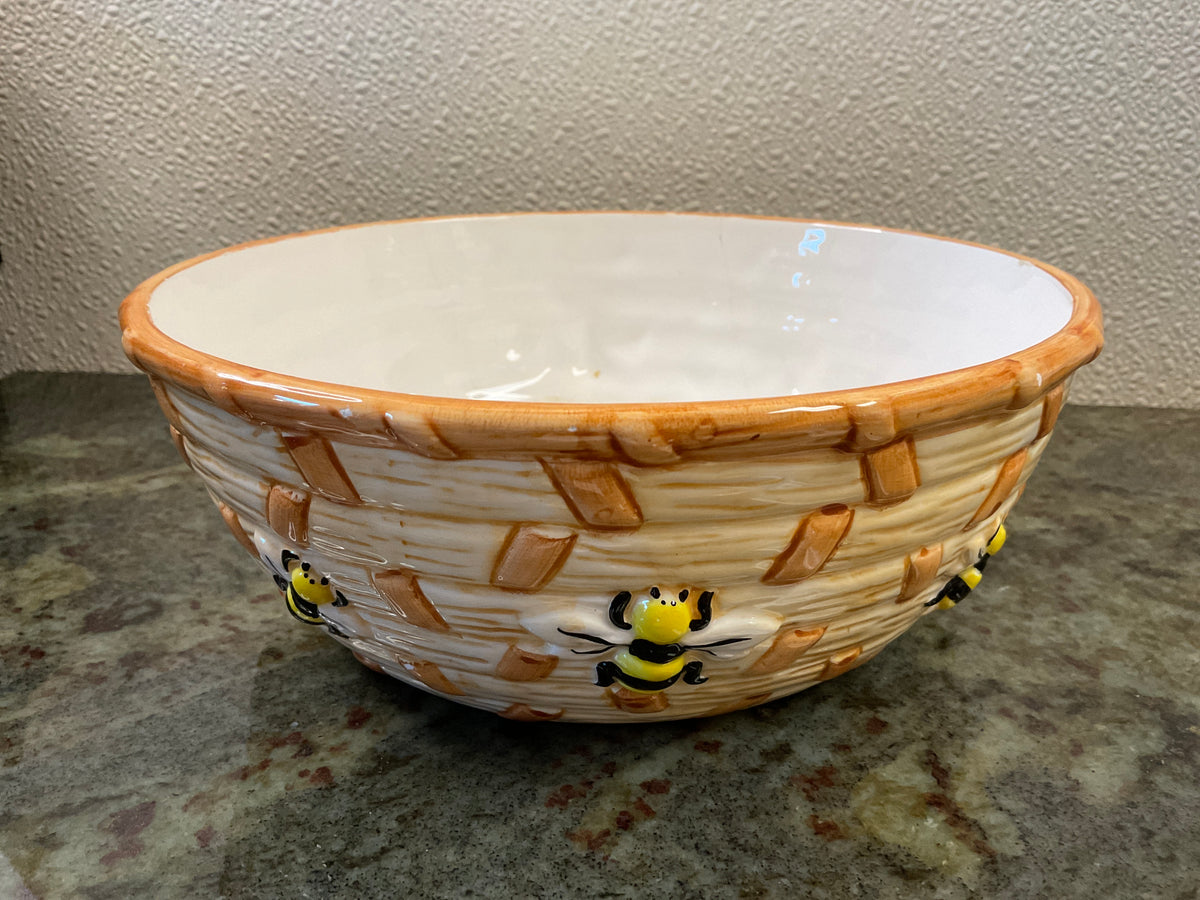 1997 Young’s Beehive Bowl (crack present)
