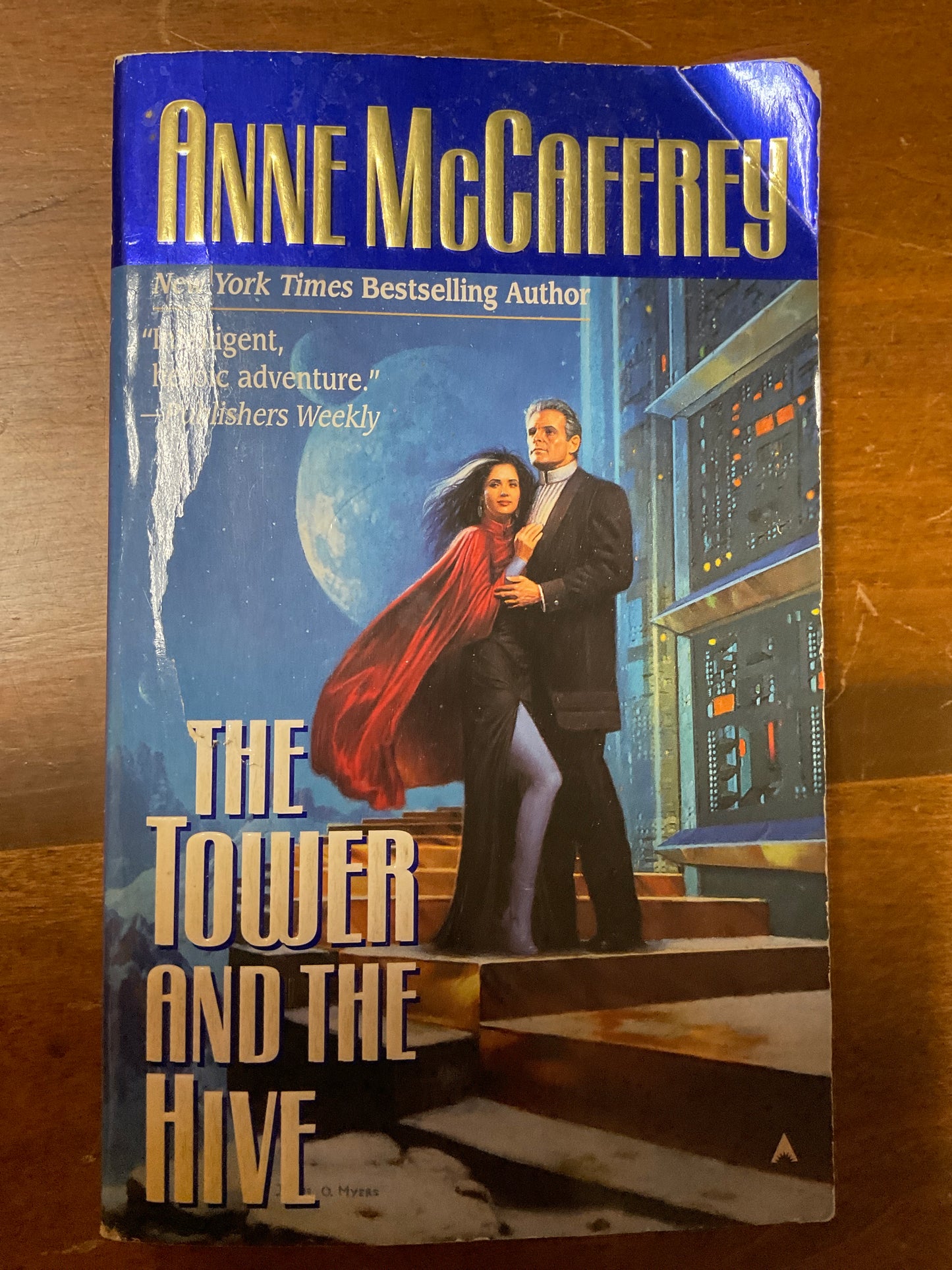 Book The Tower And The Hive 2000