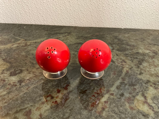 Salt & Pepper MCM Red Plastic Egg Shaped