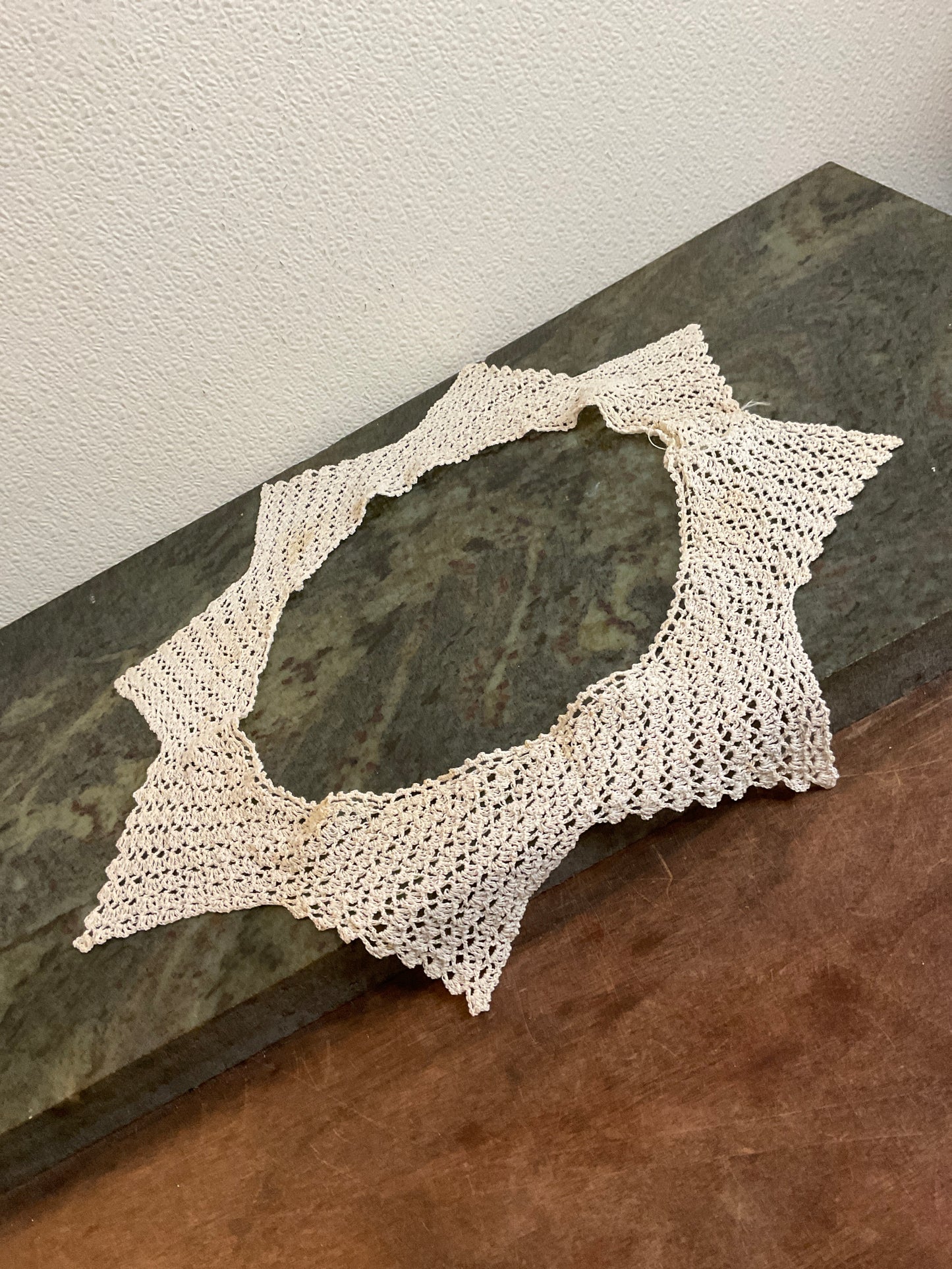 Vintage Crocheted Collar or Wreath