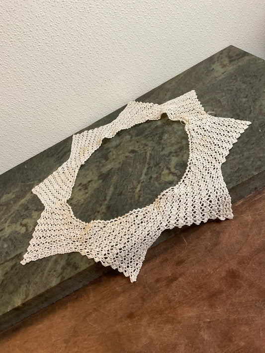 Vintage Crocheted Collar or Wreath