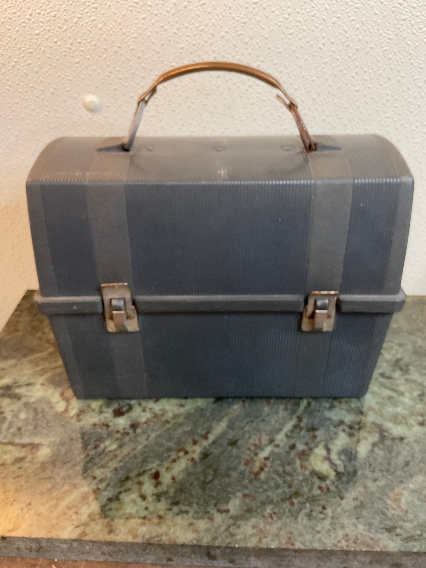Aladdin Grey Plastic Dome Top LunchBox