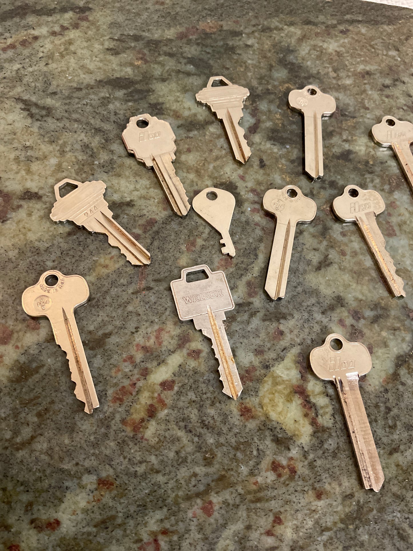 Set of 12 keys