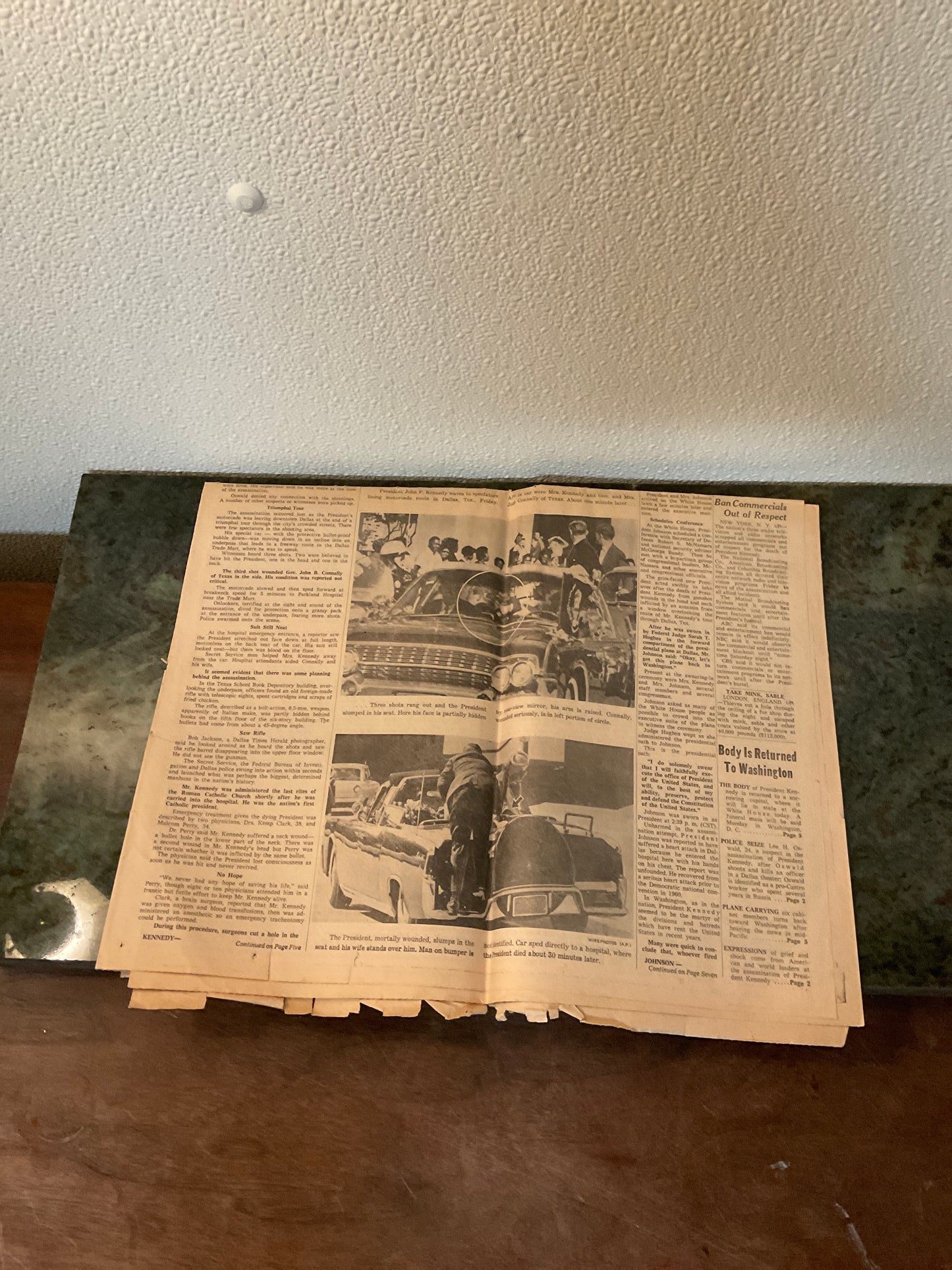 Vintage The Des Moines Register Newspaper November 23 1963