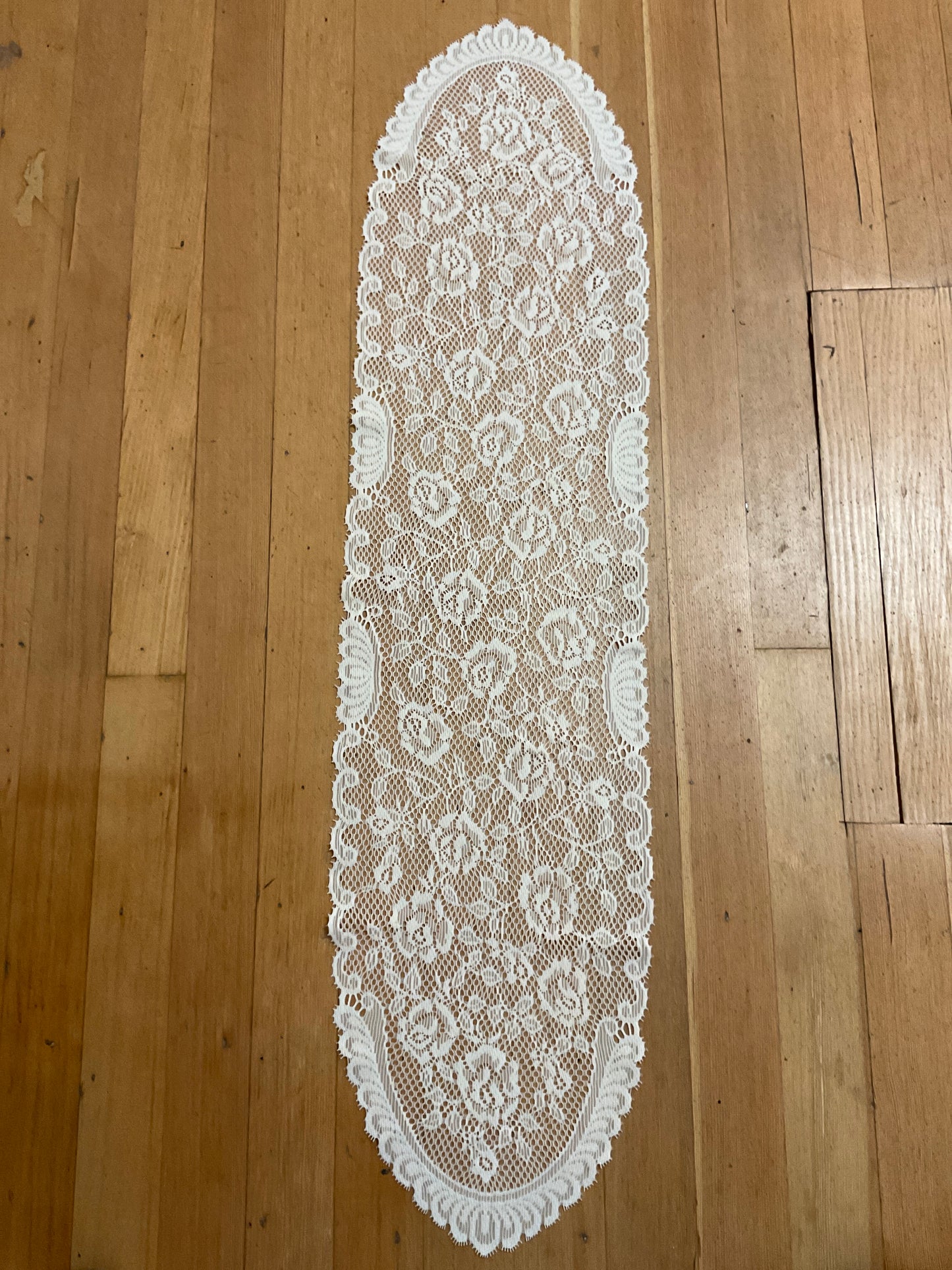 White Peony Pattern Lace 51” Table Runner