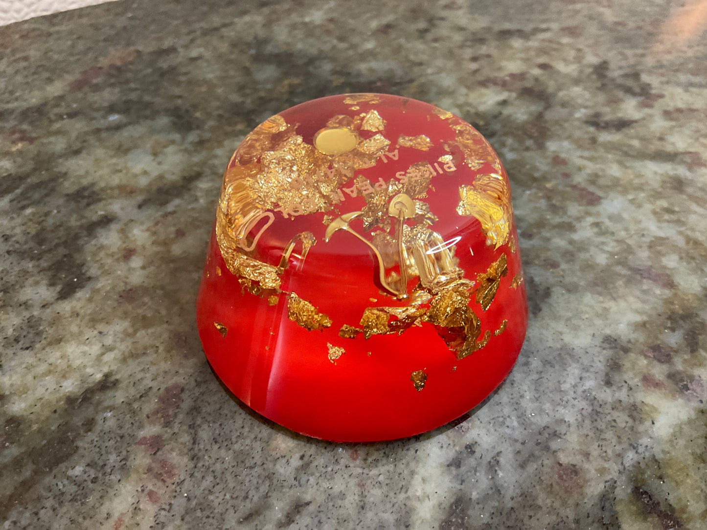 Paperweight red
