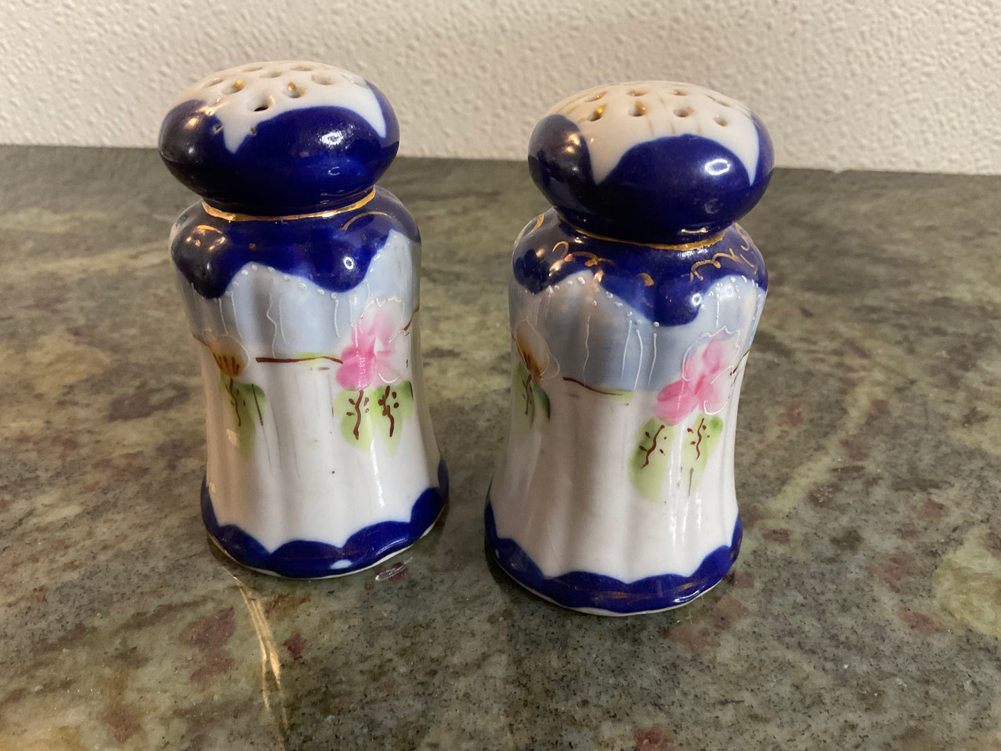 Vintage Salt & Pepper Floral made in Japan