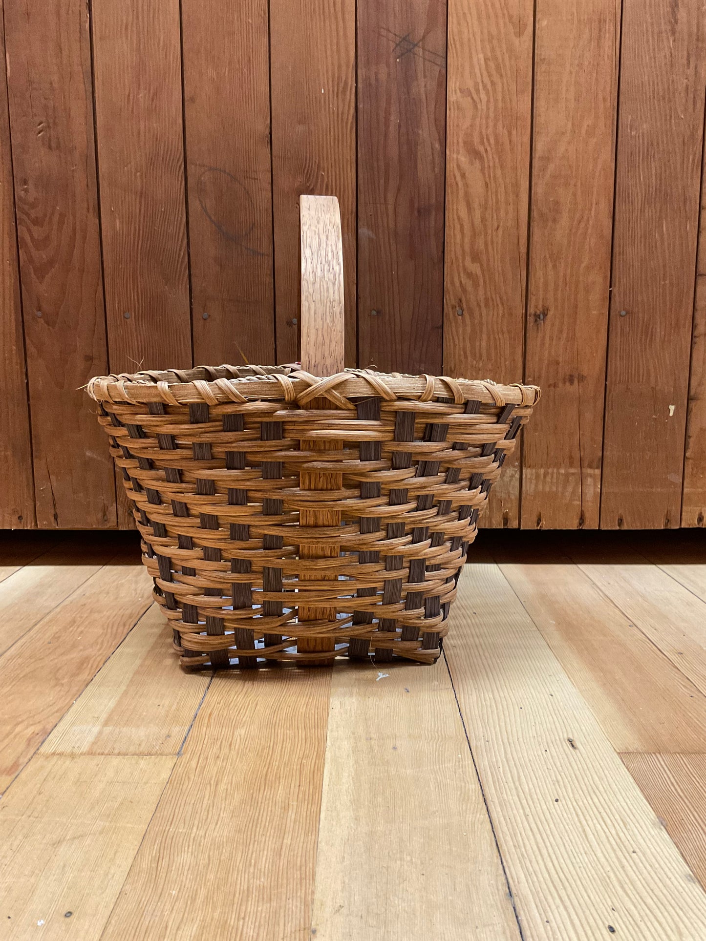 Williamsburg Basket- Hand Woven in Iowa