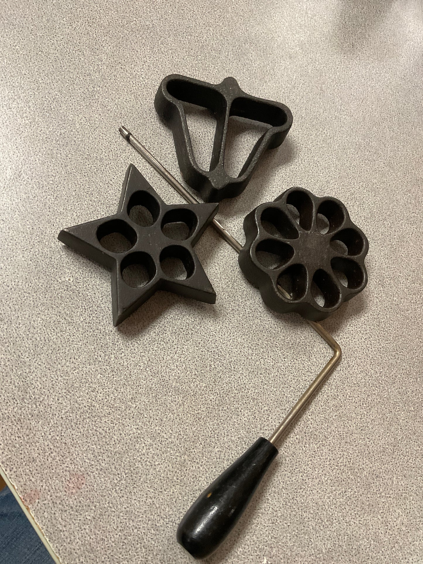 Antique Rosette IRON Mold Set