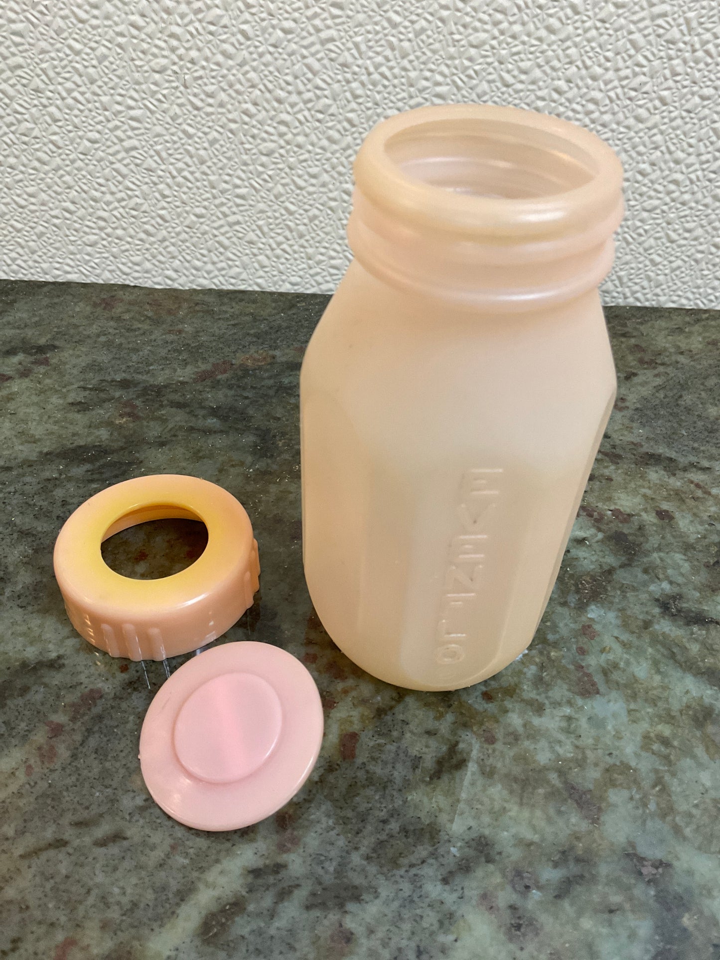 4oz Bottle