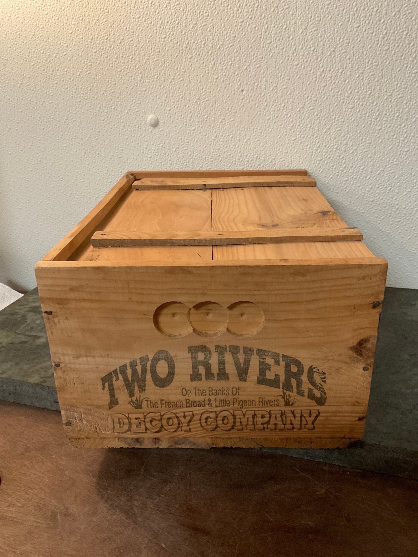 Two Rivers Decoy Company Wood Box