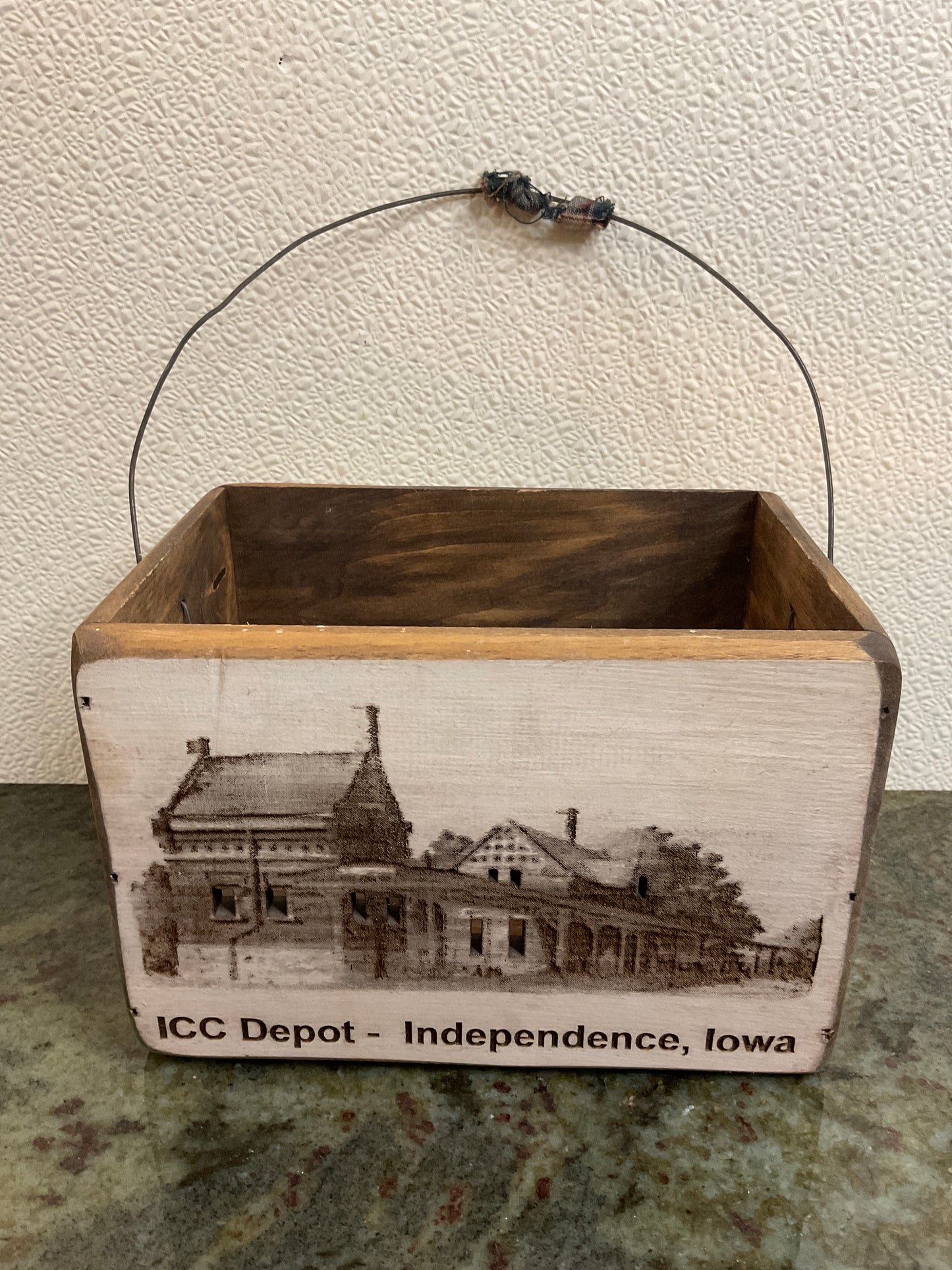 ICC Depot Independence IA Wood Box