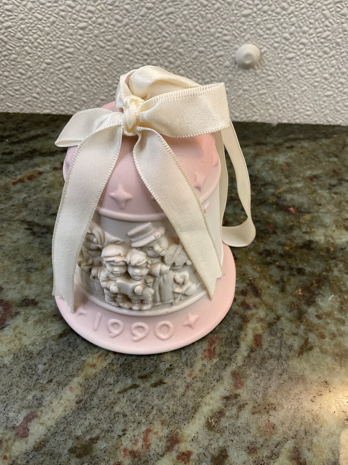 Vintage 1990’s Carolers Christmas Pink Bell