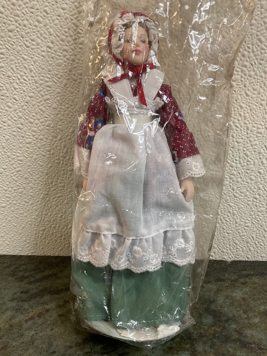 Vtg Avon Porcelain ‘Early American’ Doll