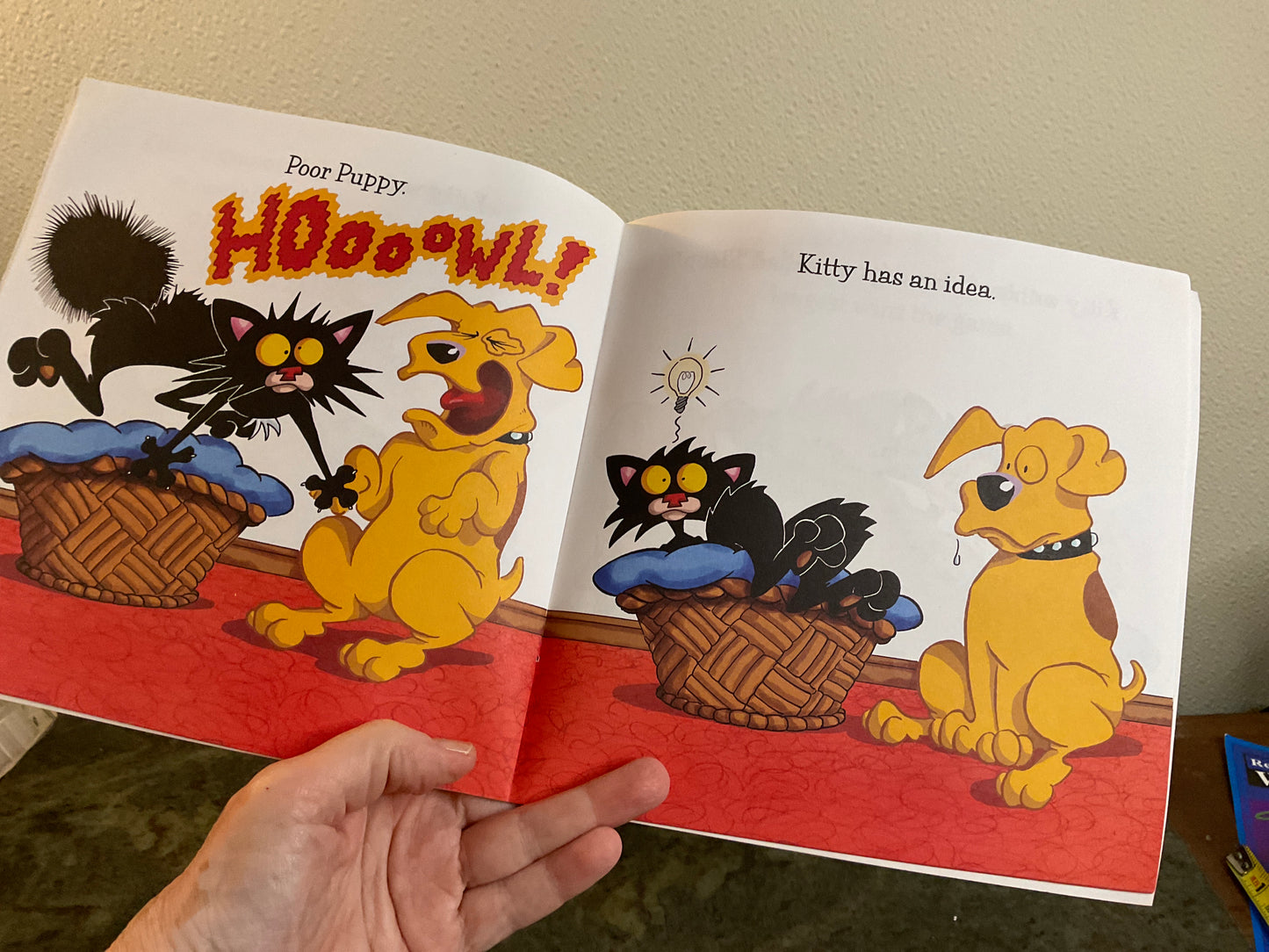 Book Bad Kitty Does NOT Like DOGS