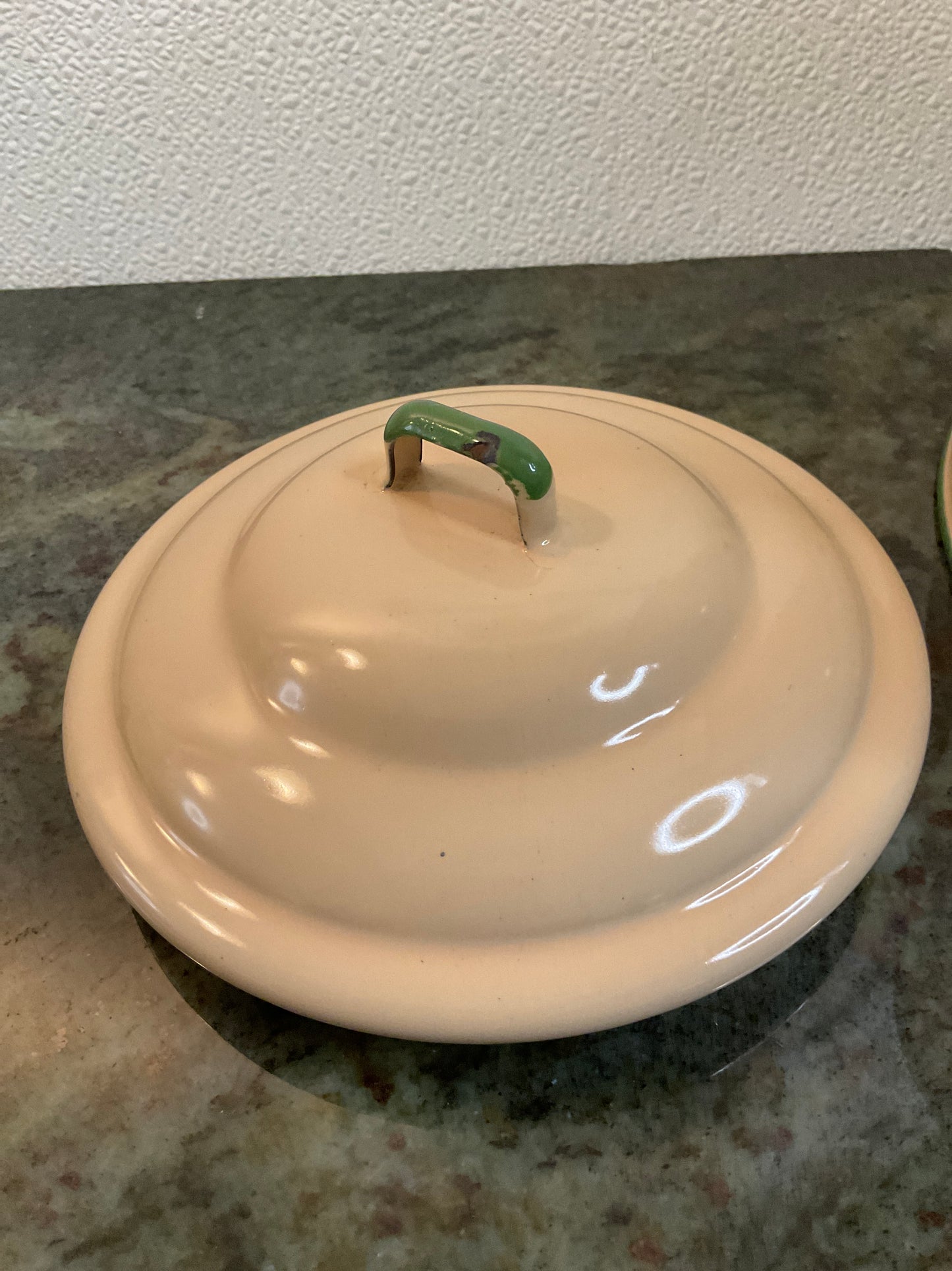 Vtg Cream & Green Enamel Kettle Pot