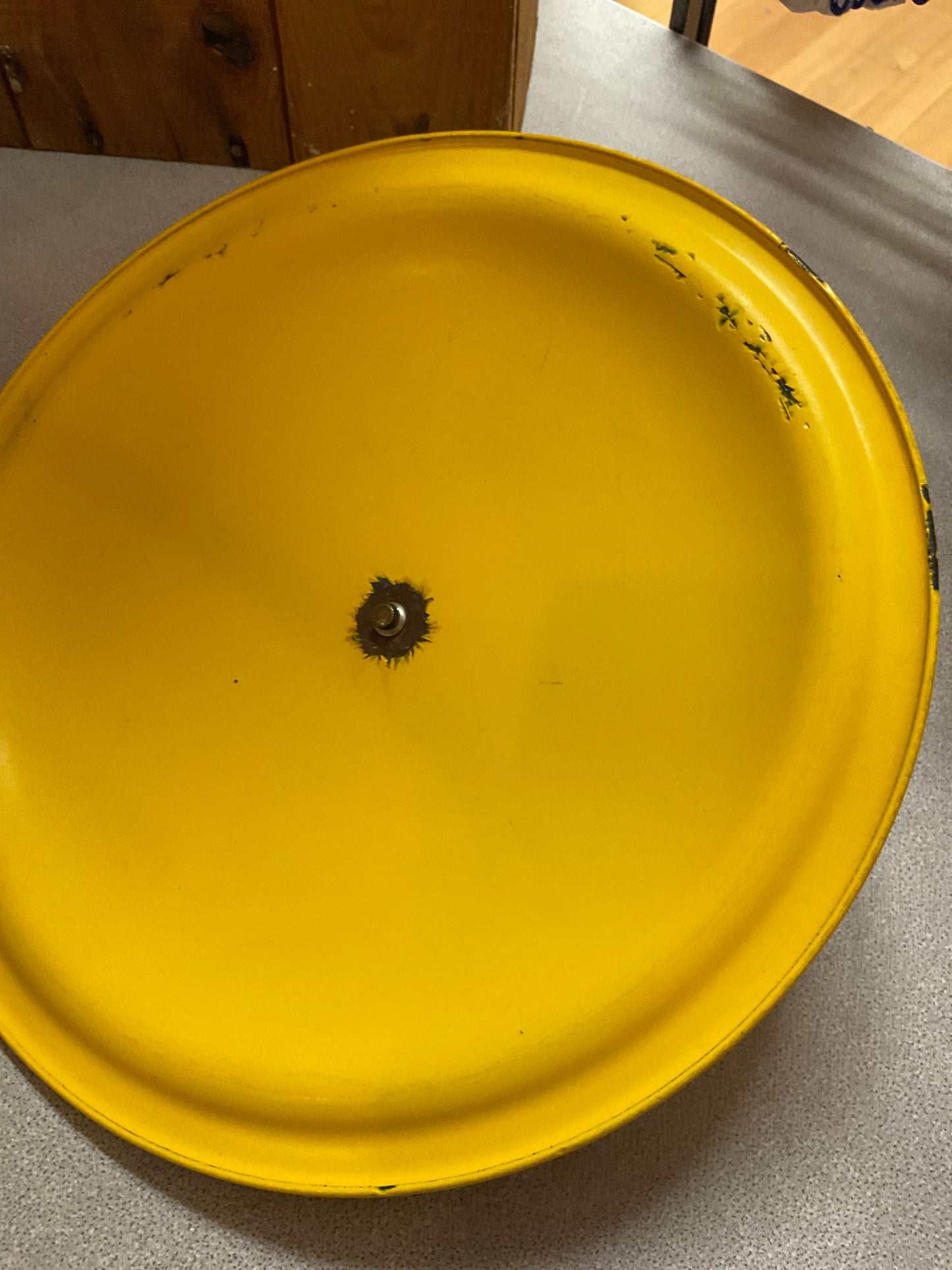 Vintage Yellow Lid