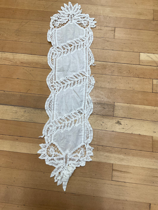Vintage Doily Table Runner