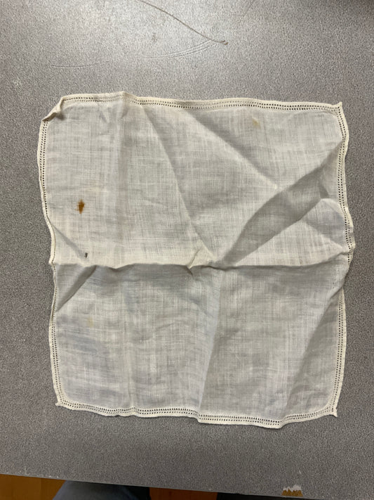 Vtg Handkerchief w/Embroidered Edge